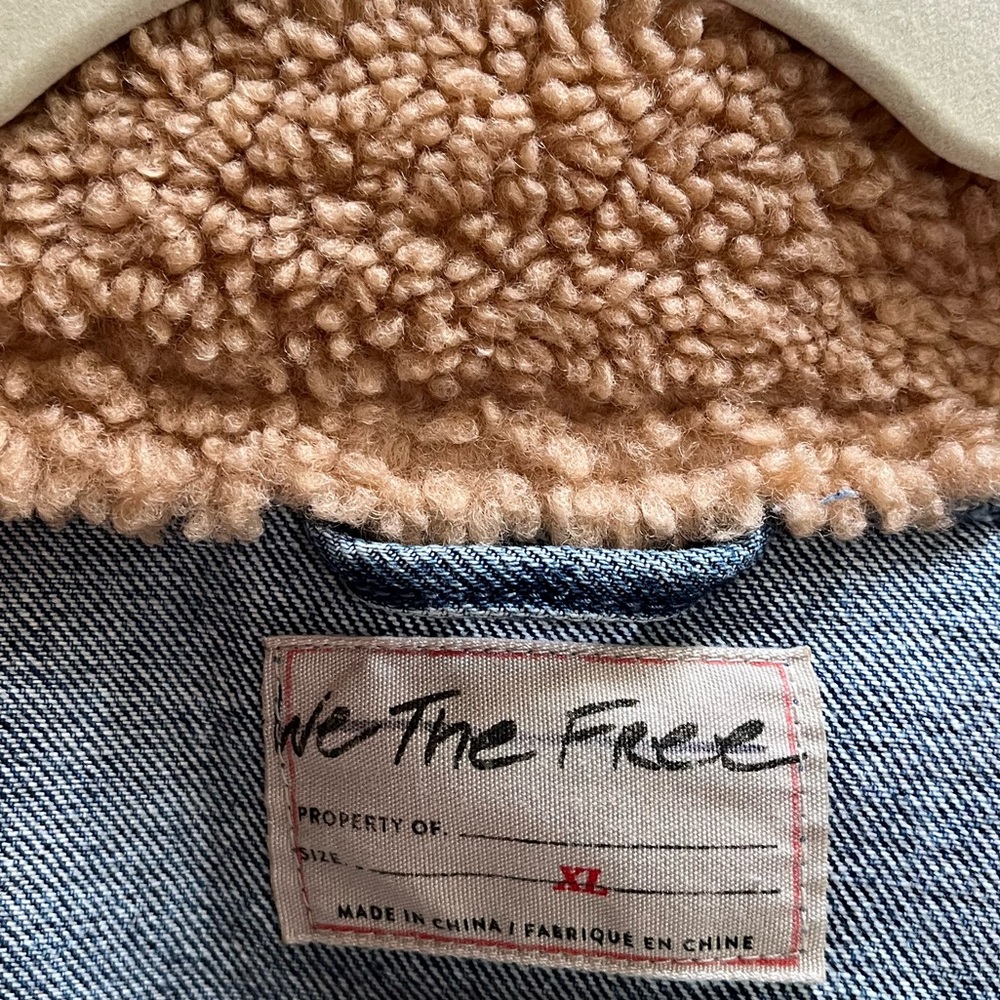 Free People We The Free Rylee Cozy Moto Jacket Denim Shearling Blue Tan XL - Picture 5 of 15